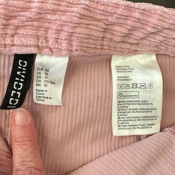 DIVIDED H&M Short skirt Pink/corduroy - Ladies Size 10 - Picture 5 of 9